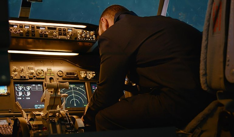 course/aeronautical_engineering.jpg